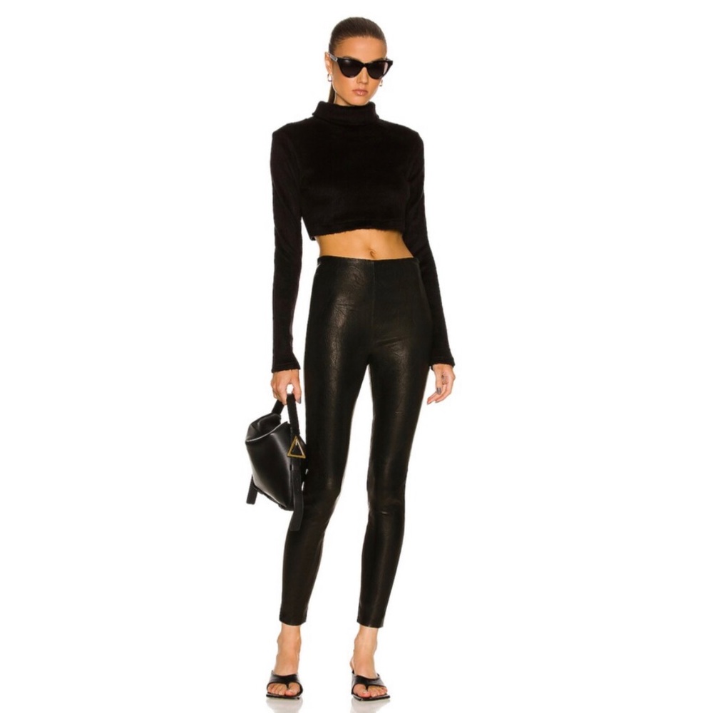 FRAME Leather Leggings in Noir - Picture 4 of 9